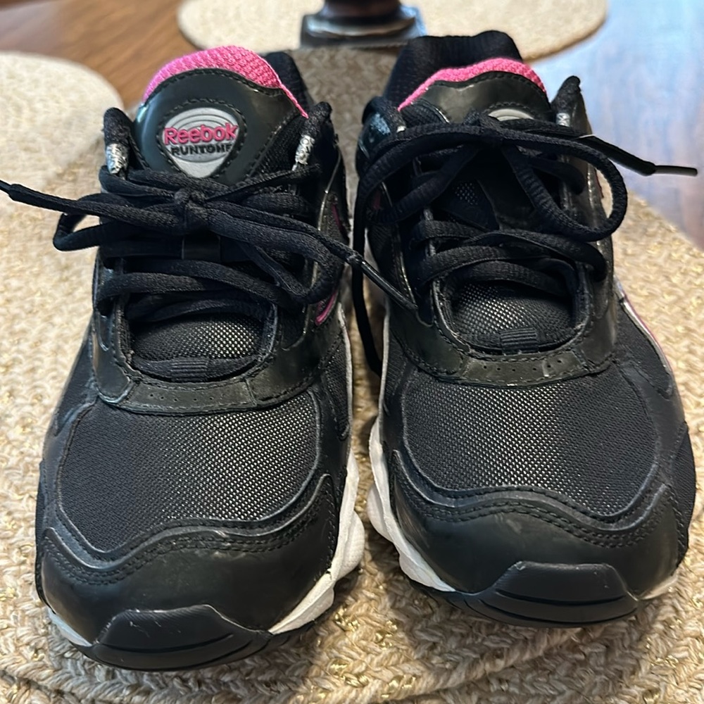Reebok runtone ladies size 6.